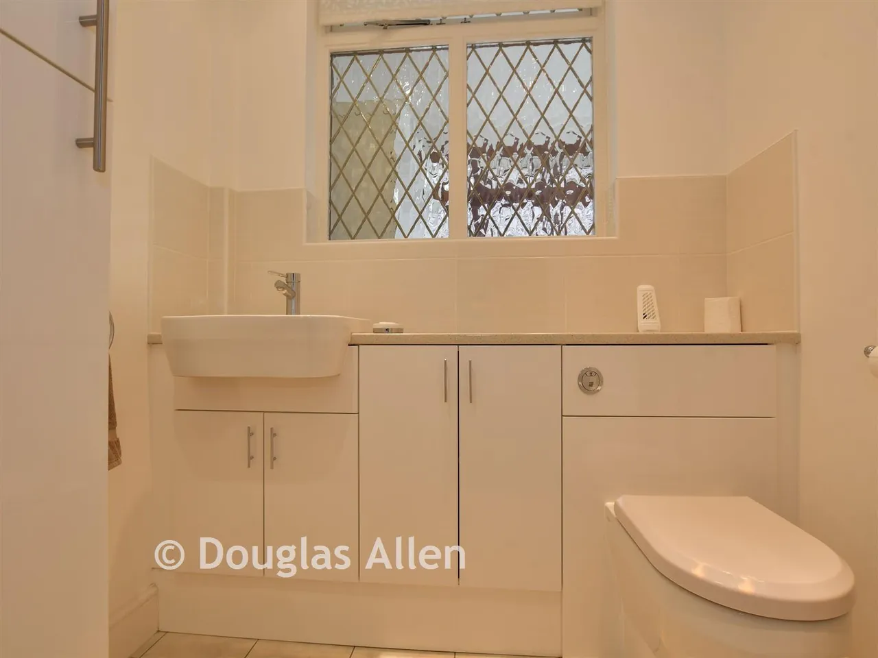 Grange Avenue, Woodford Green, IG8, photo 10