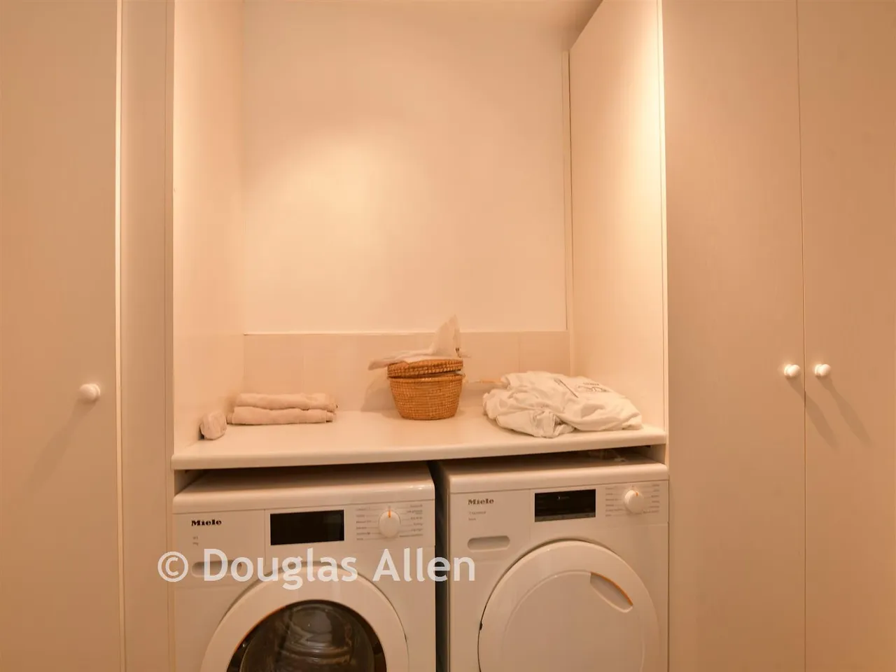 Grange Avenue, Woodford Green, IG8, photo 8