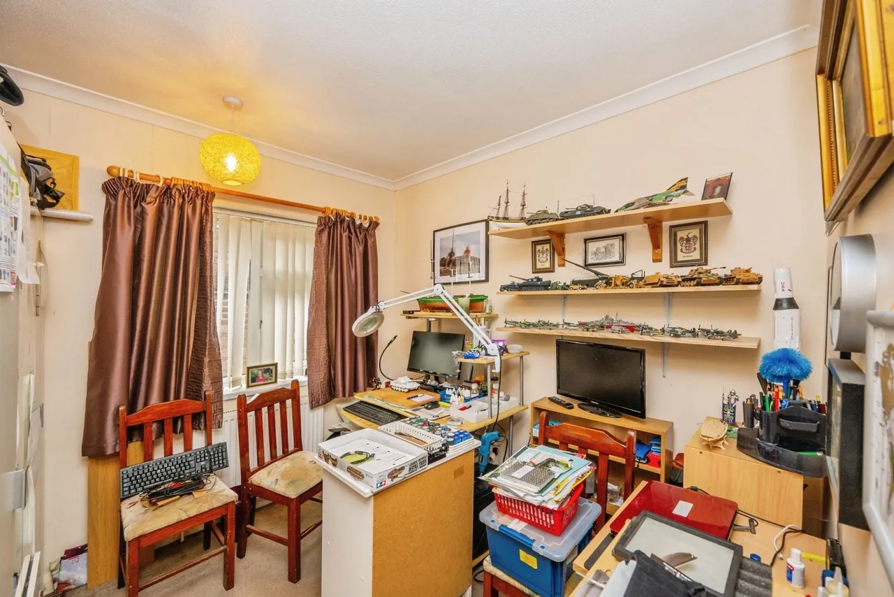 Stephenson Close, Glascote, B77, photo 20