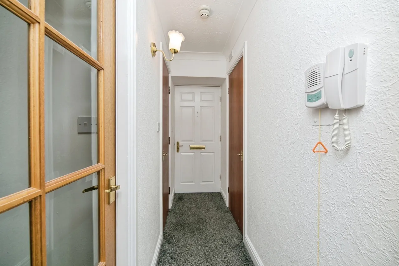 Conway Road, Colwyn Bay, LL29, photo 14