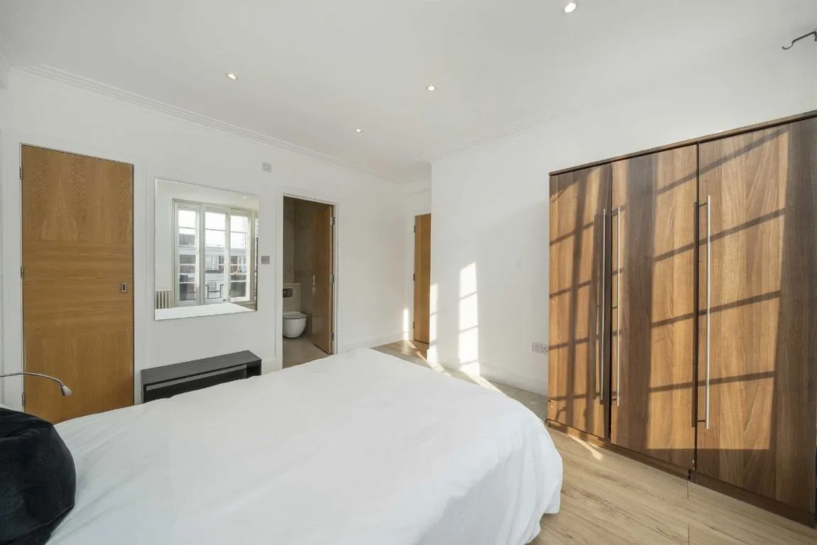 Forset Court, London, photo 4