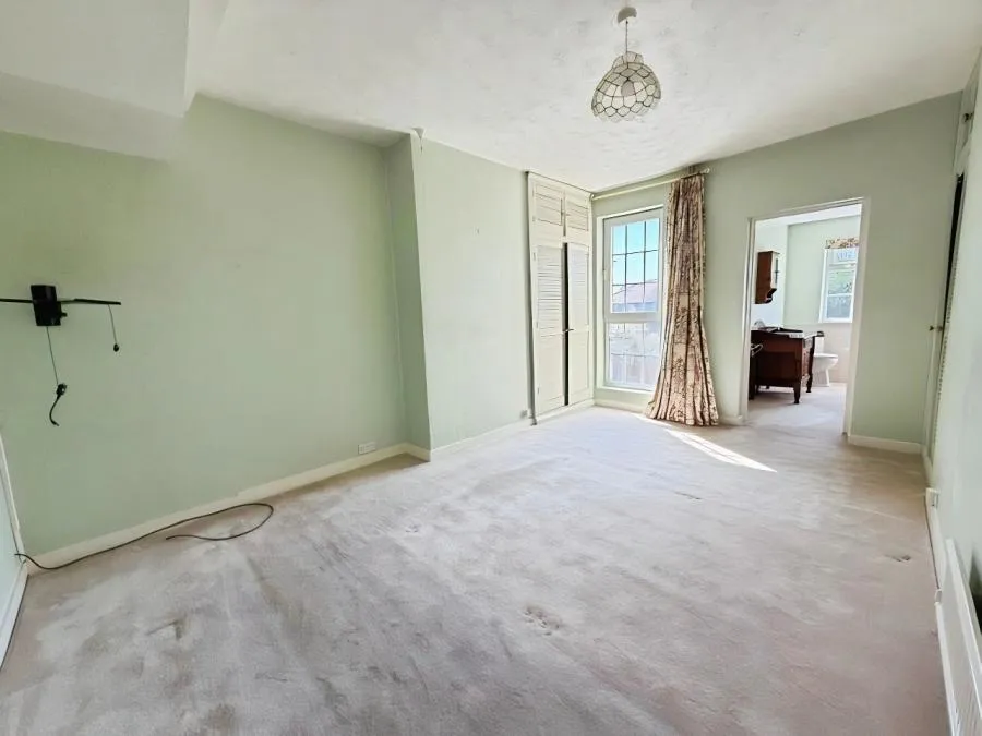 St. Lukes Road, Old Windsor, SL4, photo 7
