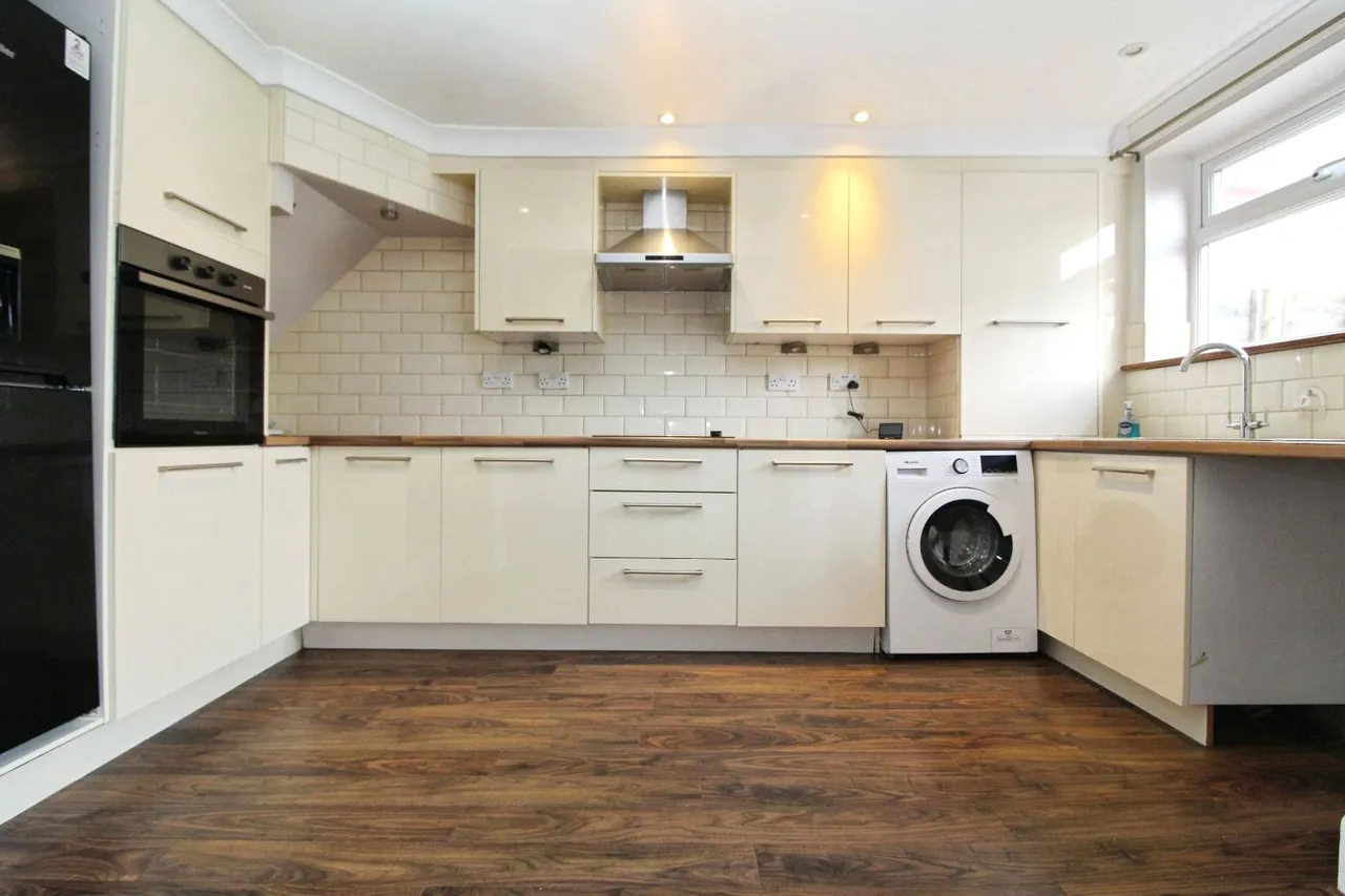 Kingsmead Avenue, Romford, Essex, RM1, photo 5