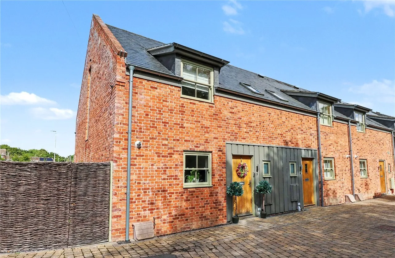 Lower Farm Court, Hellesdon Road, Norwich, Norfolk, NR6, photo 7