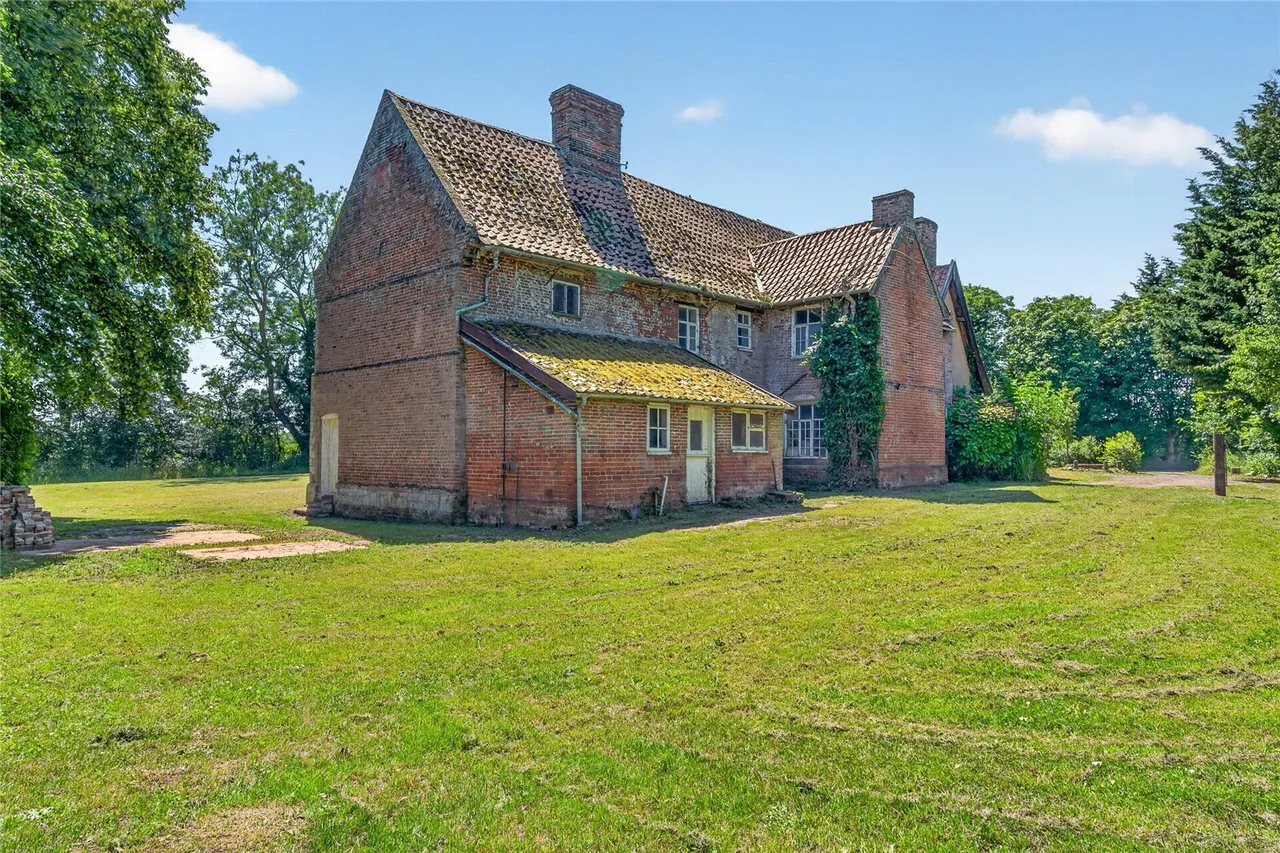 Bramfield, IP19, photo 21
