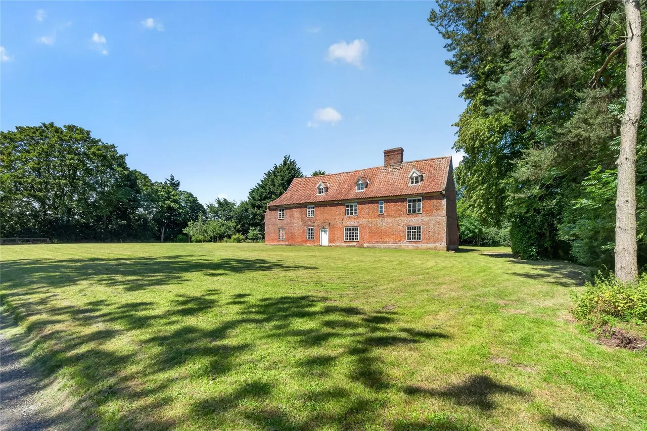 Bramfield, IP19, photo 24