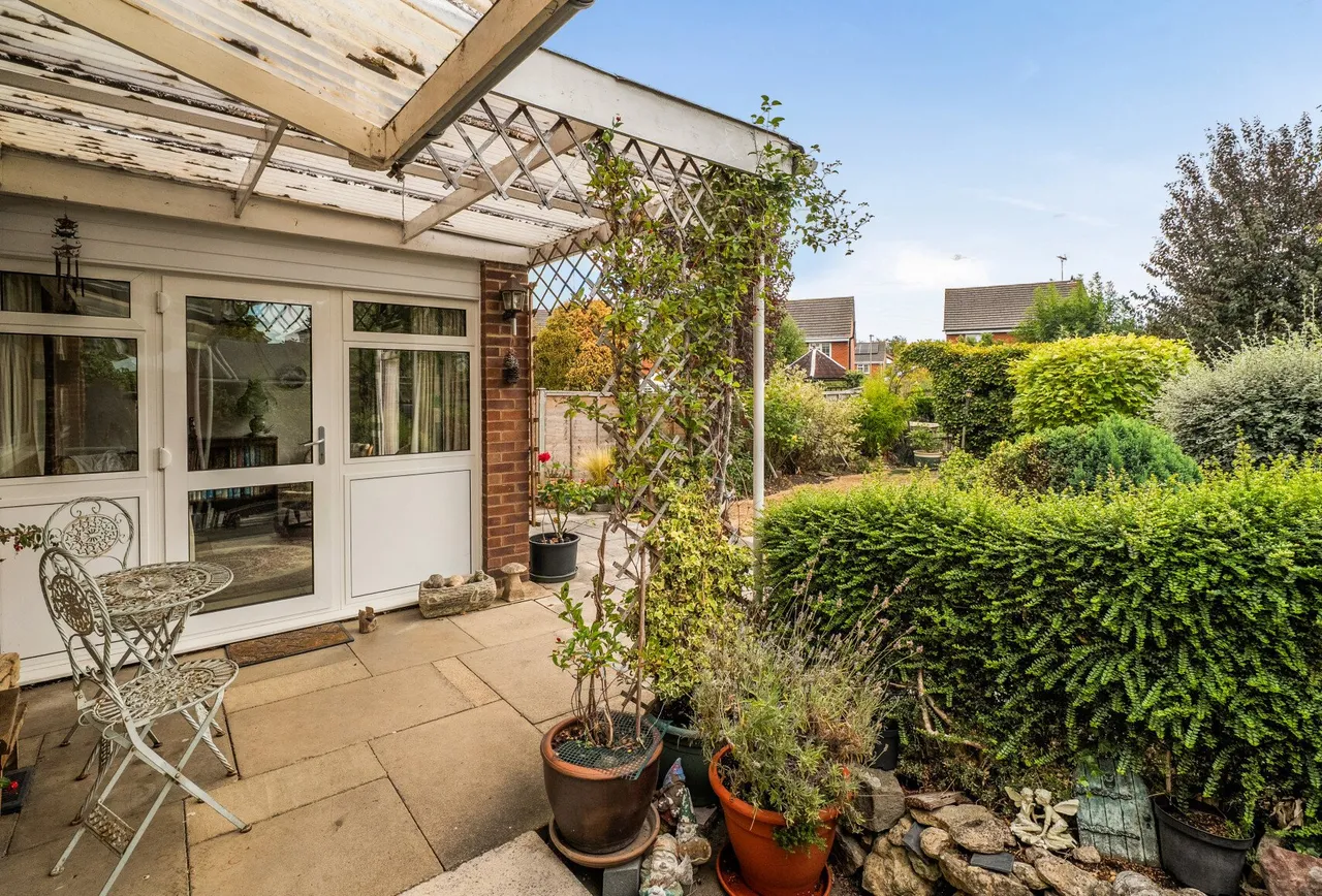 Barton Way, Gloucestershire, Up Hatherley, GL51 3QR, photo 18