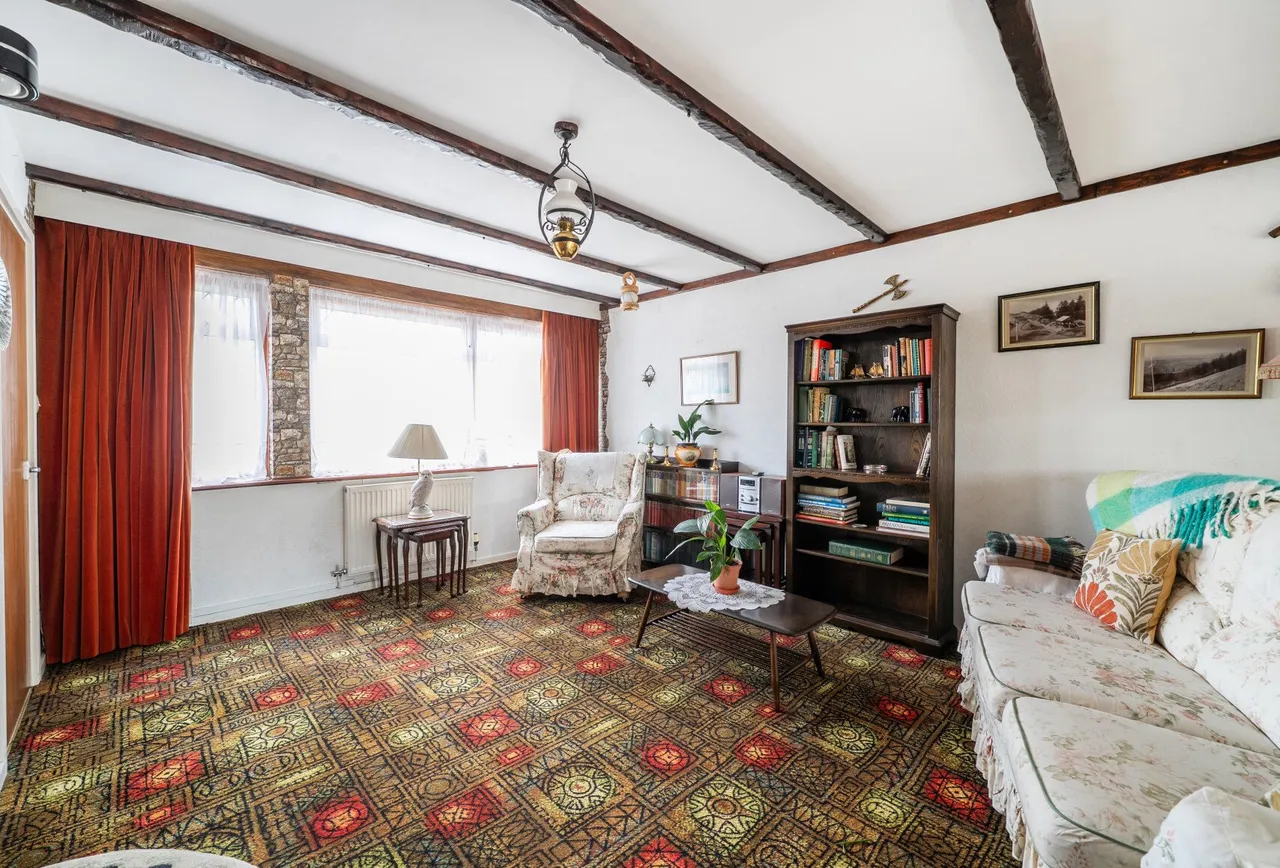 Barton Way, Gloucestershire, Up Hatherley, GL51 3QR, photo 10