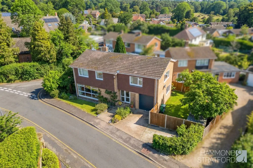 Oaklands Drive, Cringleford, photo 23