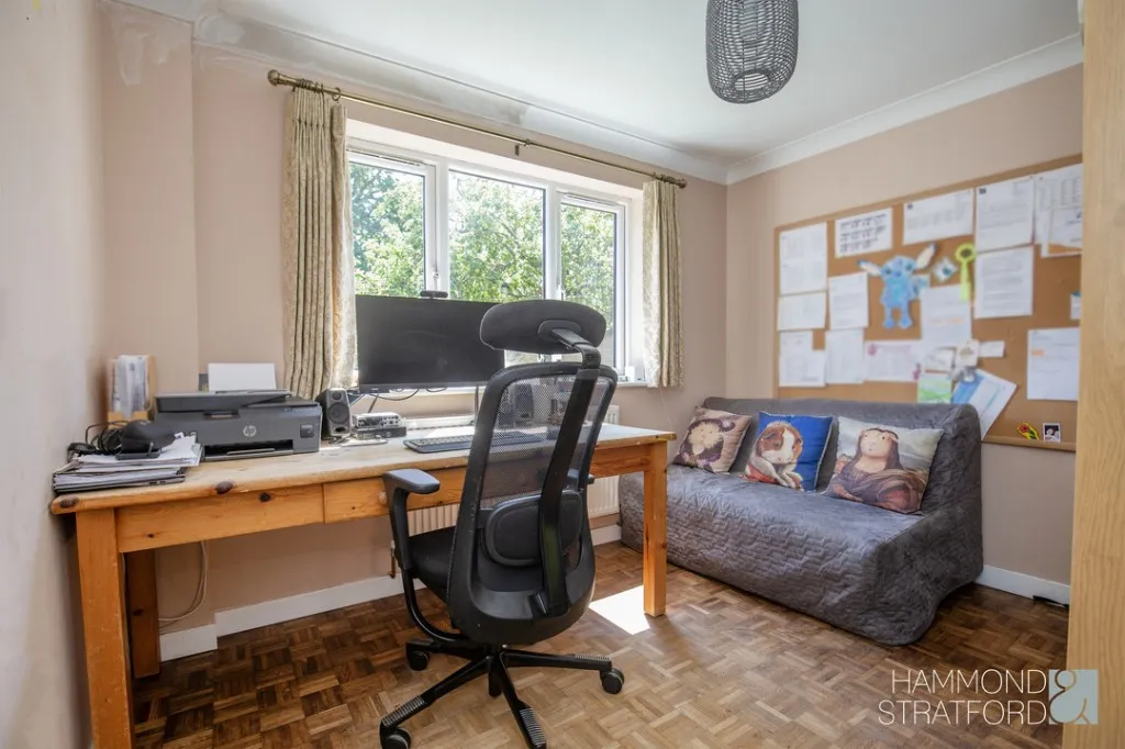 Oaklands Drive, Cringleford, photo 15