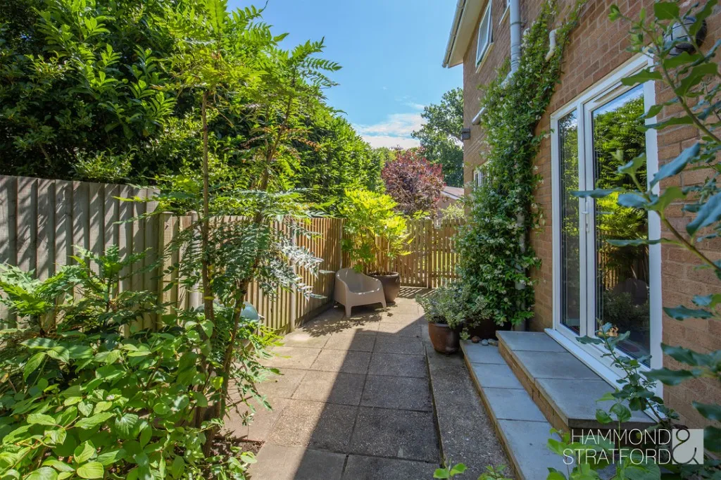 Oaklands Drive, Cringleford, photo 19