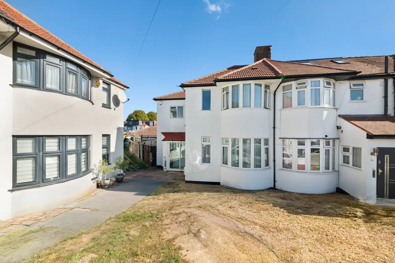 5 bed house for sale, Hart Grove, Southall, UB1
