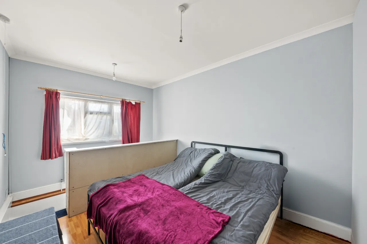 Hart Grove, Southall, UB1, photo 8