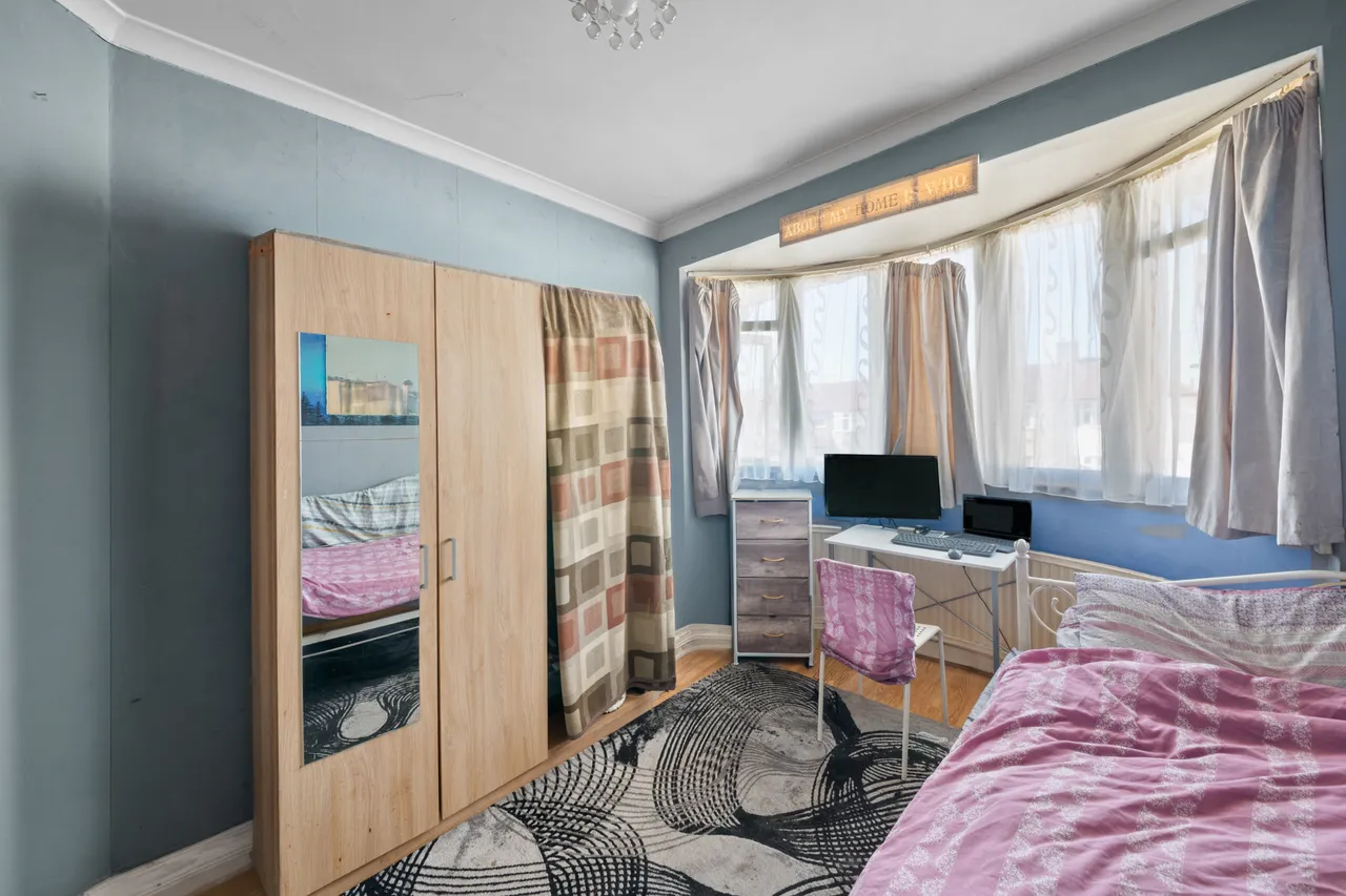 Hart Grove, Southall, UB1, photo 11