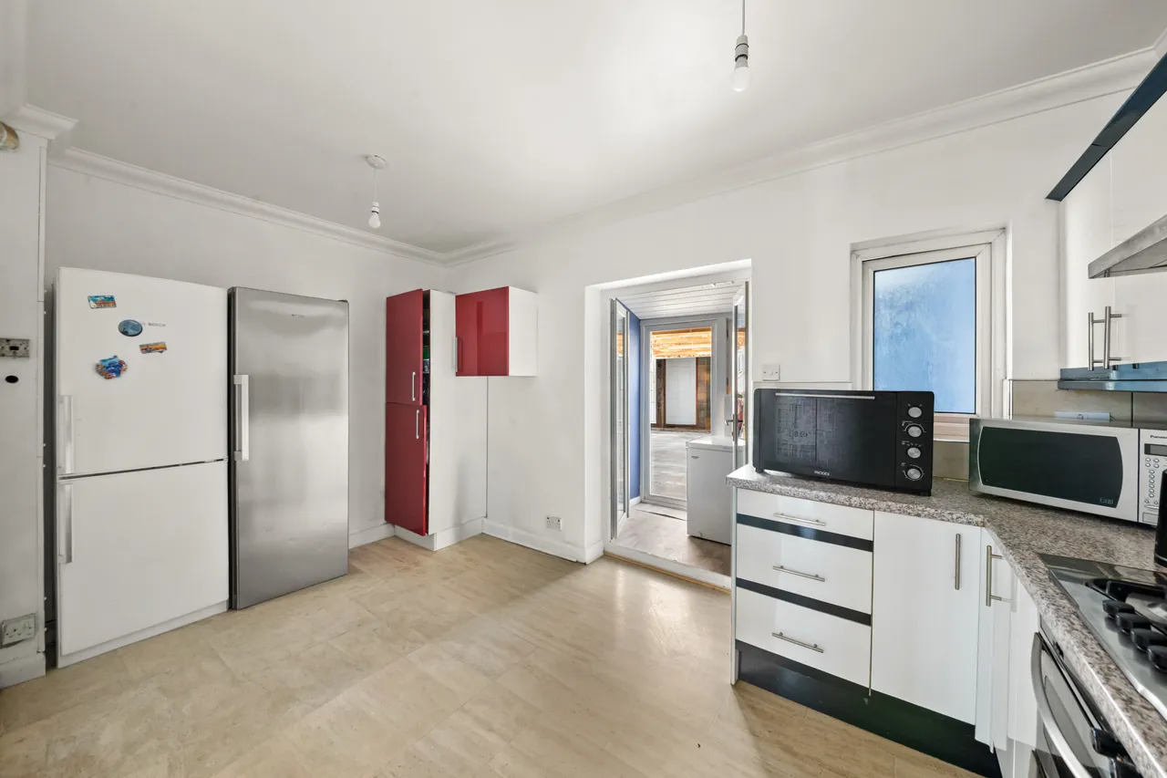 Hart Grove, Southall, UB1, photo 15