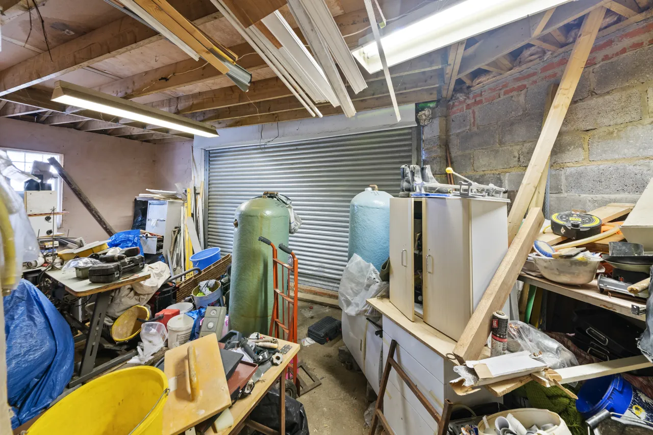 Hart Grove, Southall, UB1, photo 21