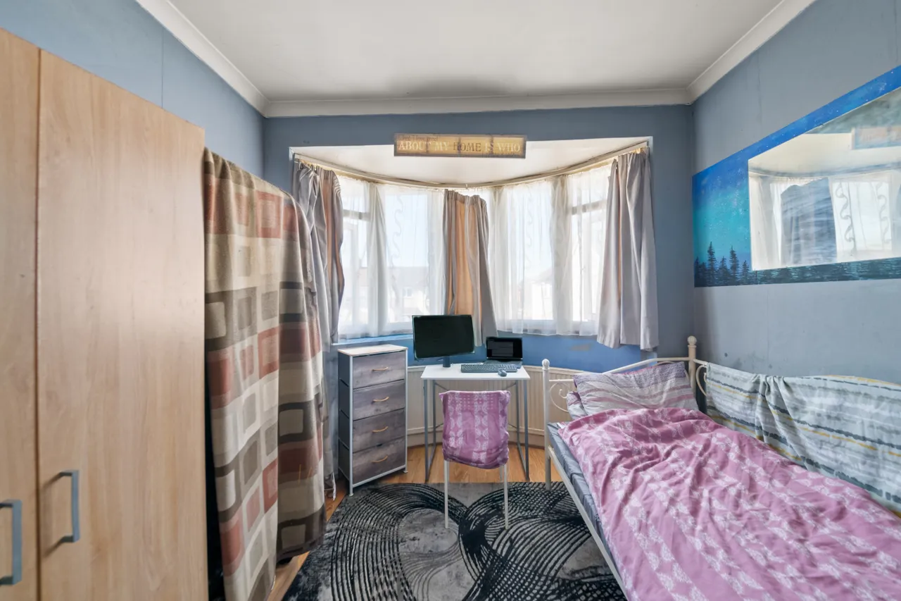 Hart Grove, Southall, UB1, photo 4