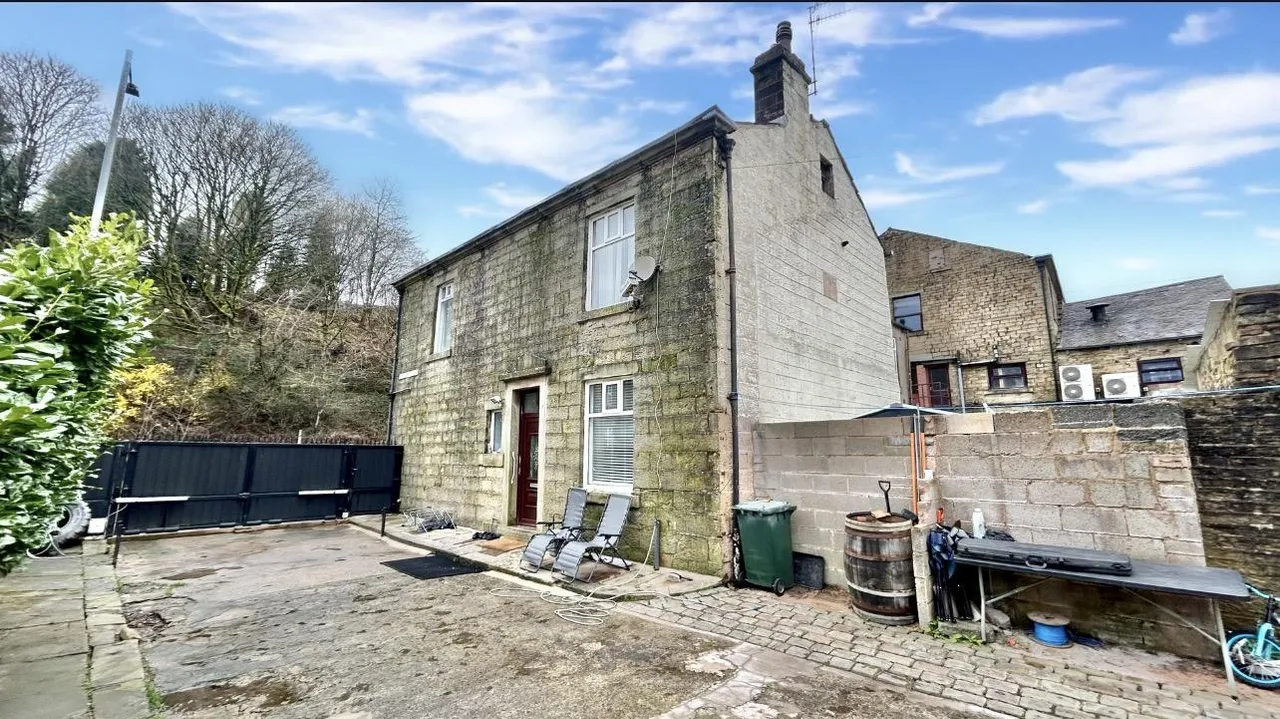 Market Street, Bacup, OL13, photo 14
