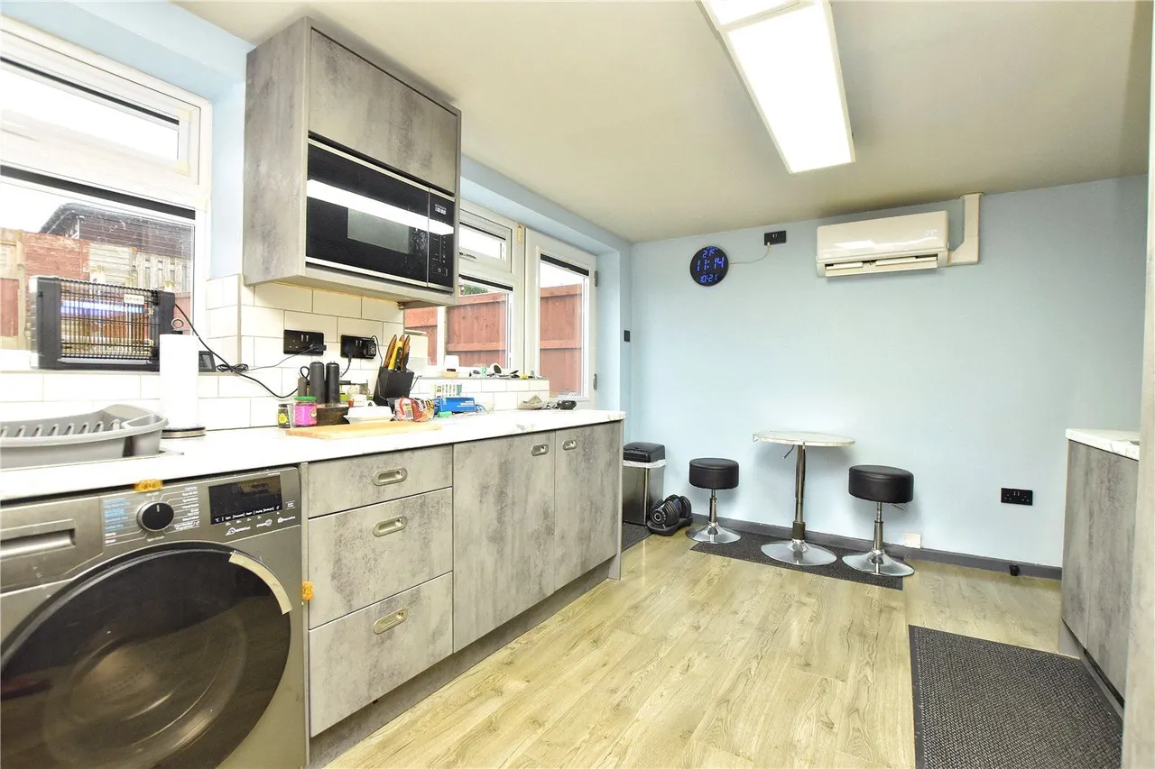 Albion Street, Castleton, OL11, photo 5