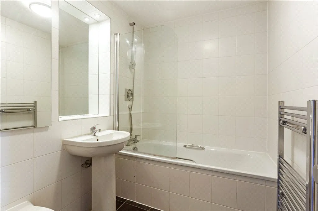 Queen Elizabeth Street, London, SE1, photo 11