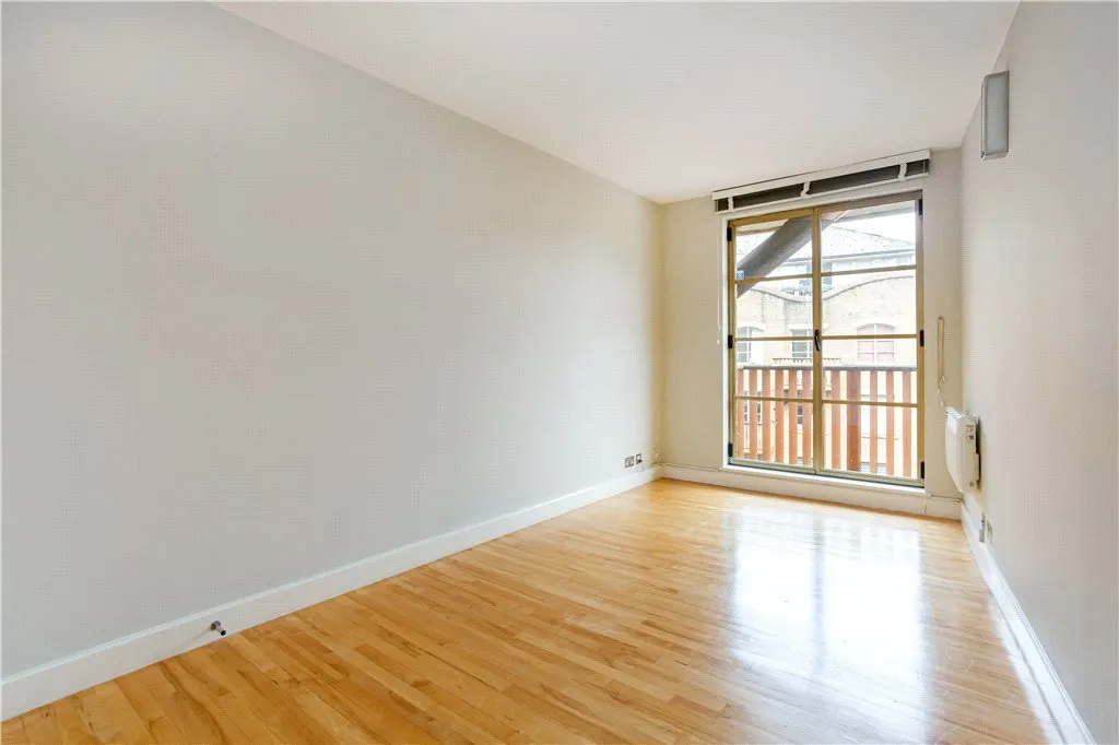 1 bed flat for sale — Queen Elizabeth Street, London, SE1