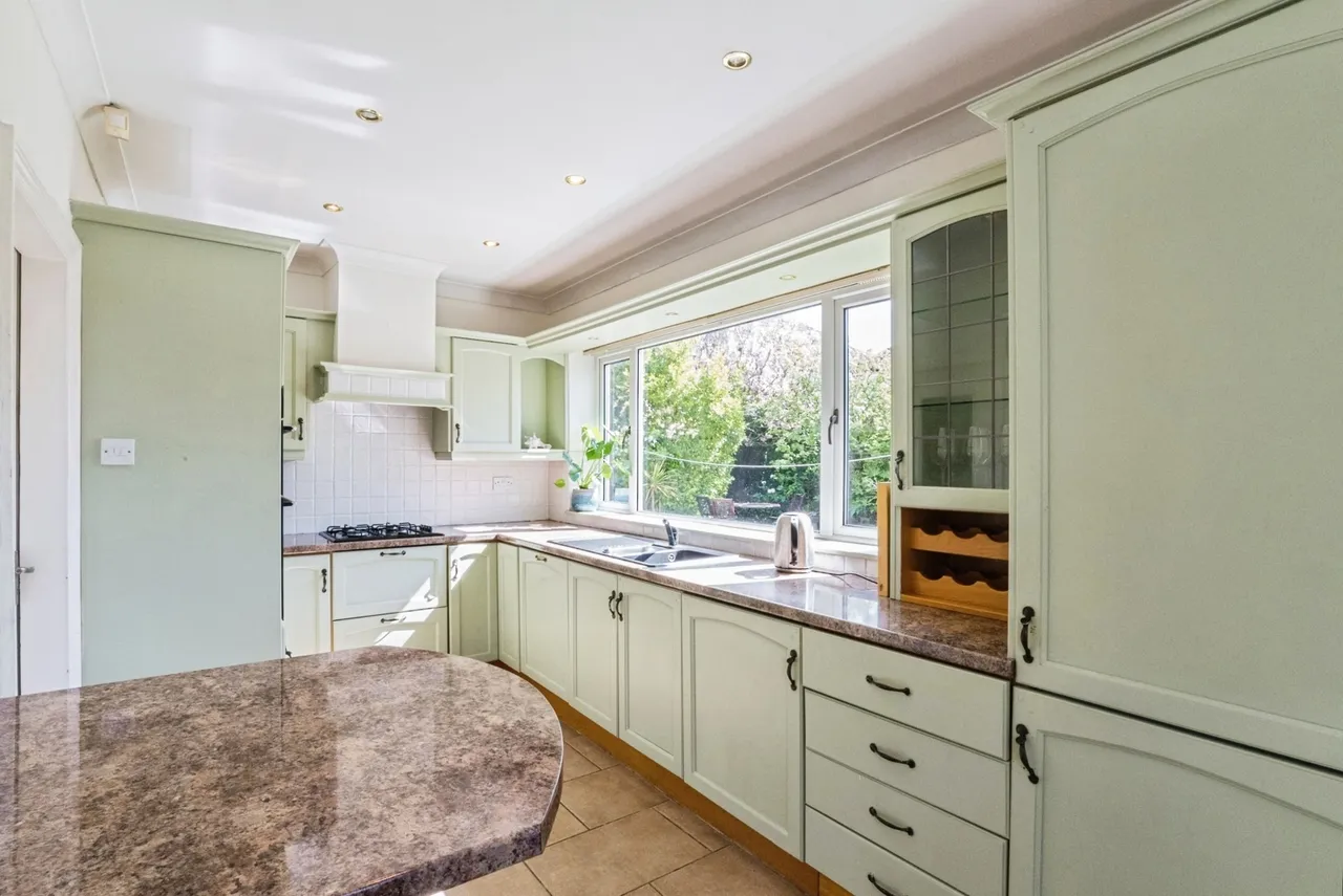 Devonshire Road, Lytham St. Annes, FY8, photo 13