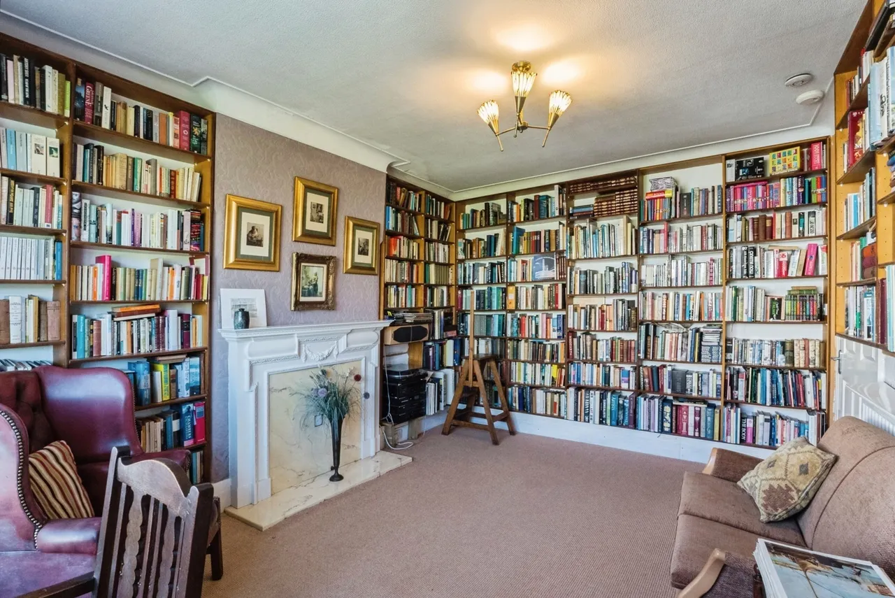 Devonshire Road, Lytham St. Annes, FY8, photo 8