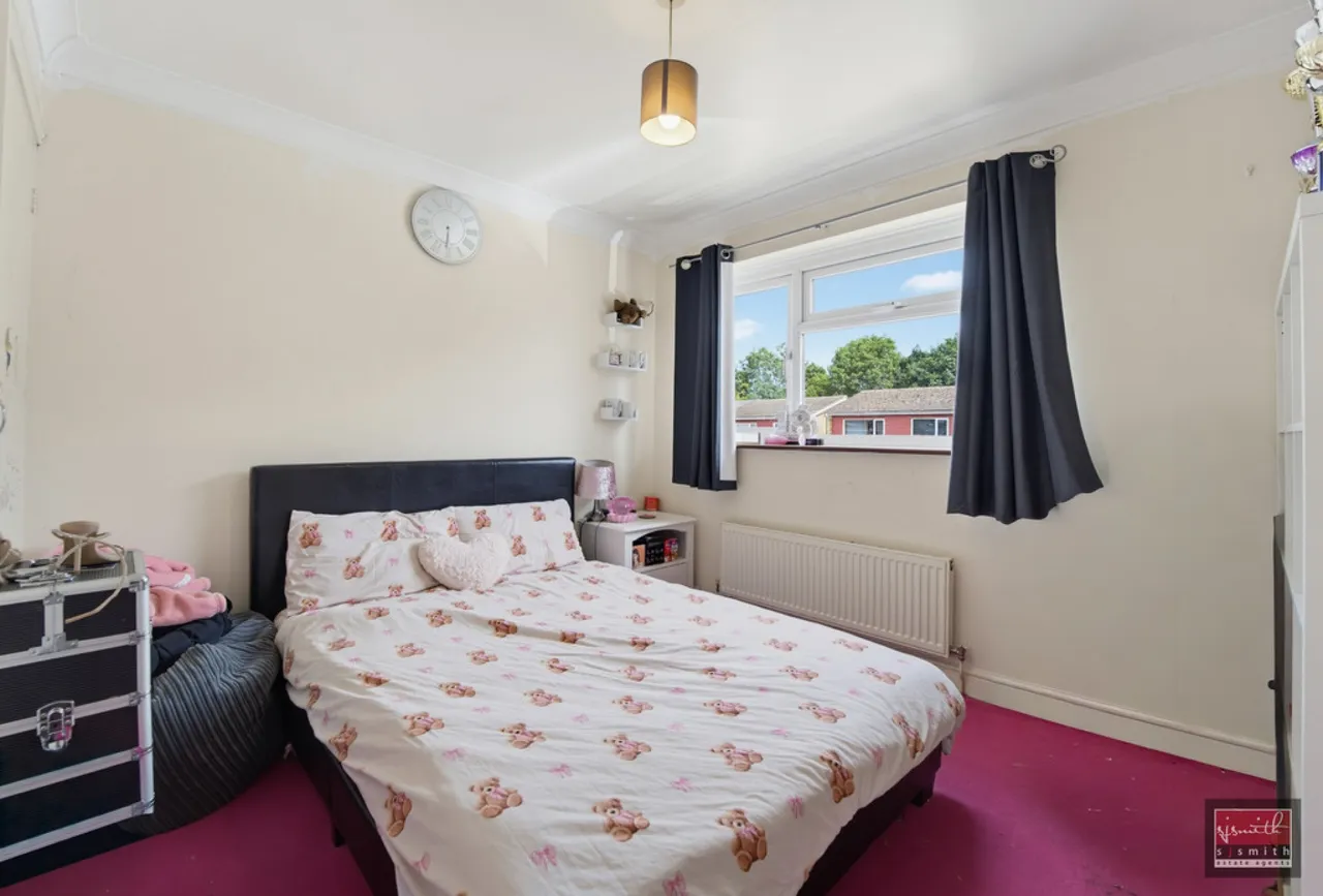 Percy Bryant Road, Sunbury-on-Thames, photo 10
