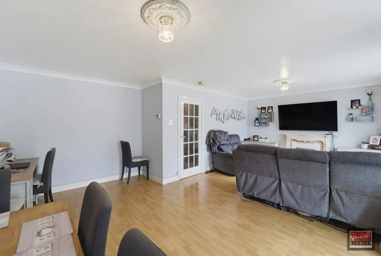 Percy Bryant Road, Sunbury-on-Thames, photo 5