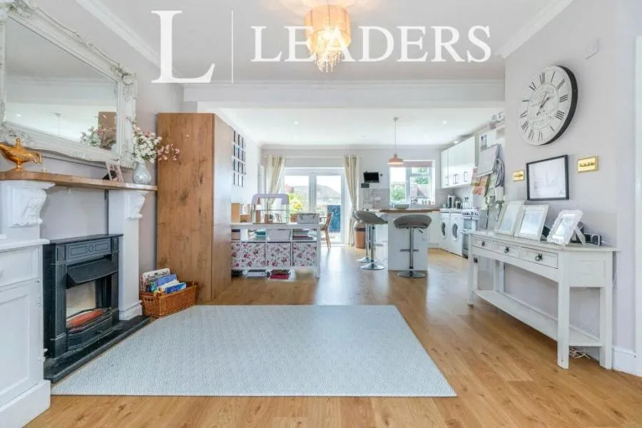 Brocks Drive, Cheam, SM3, photo 2