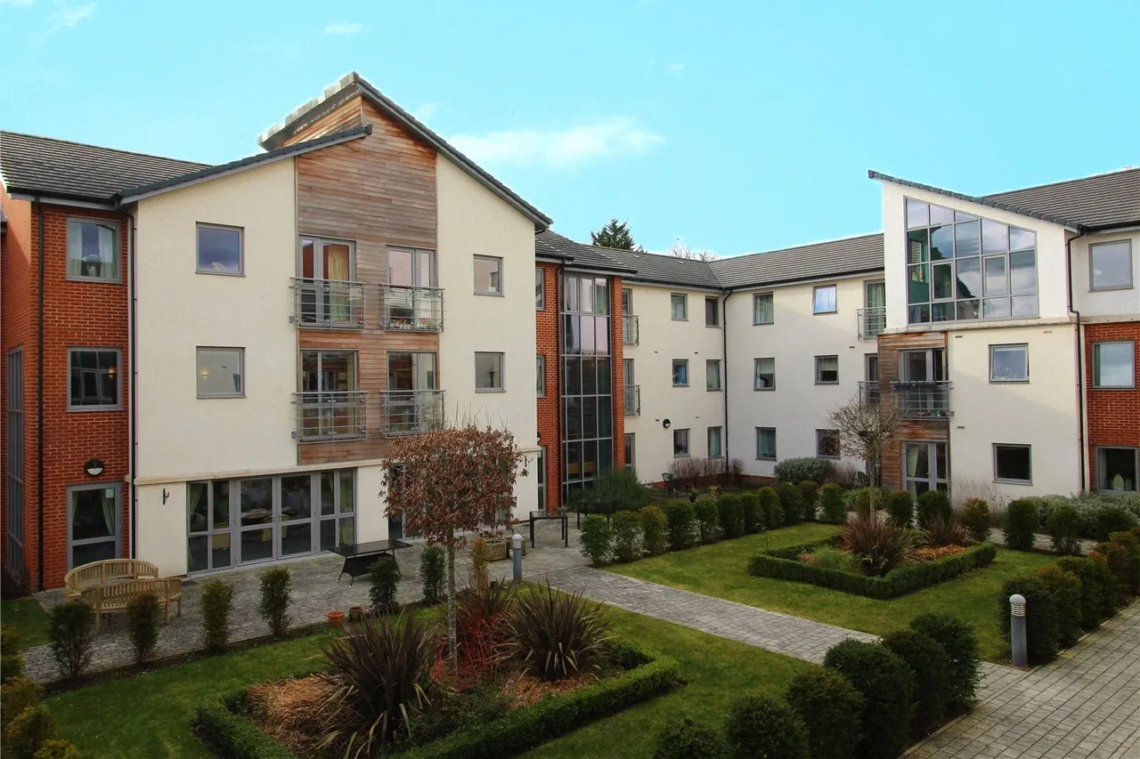 Kings Place, Fleet, Hampshire, GU51 3FS, photo 12