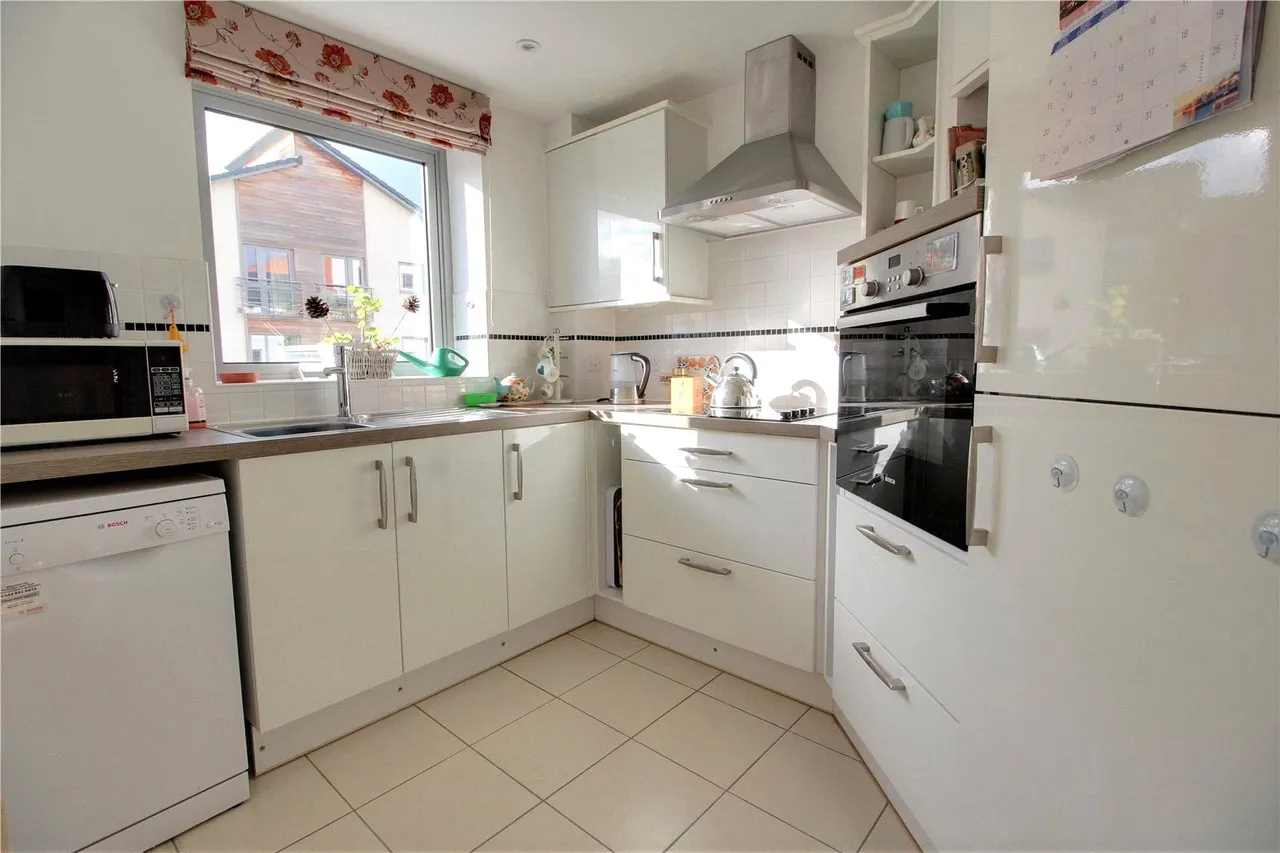 Kings Place, Fleet, Hampshire, GU51 3FS, photo 2