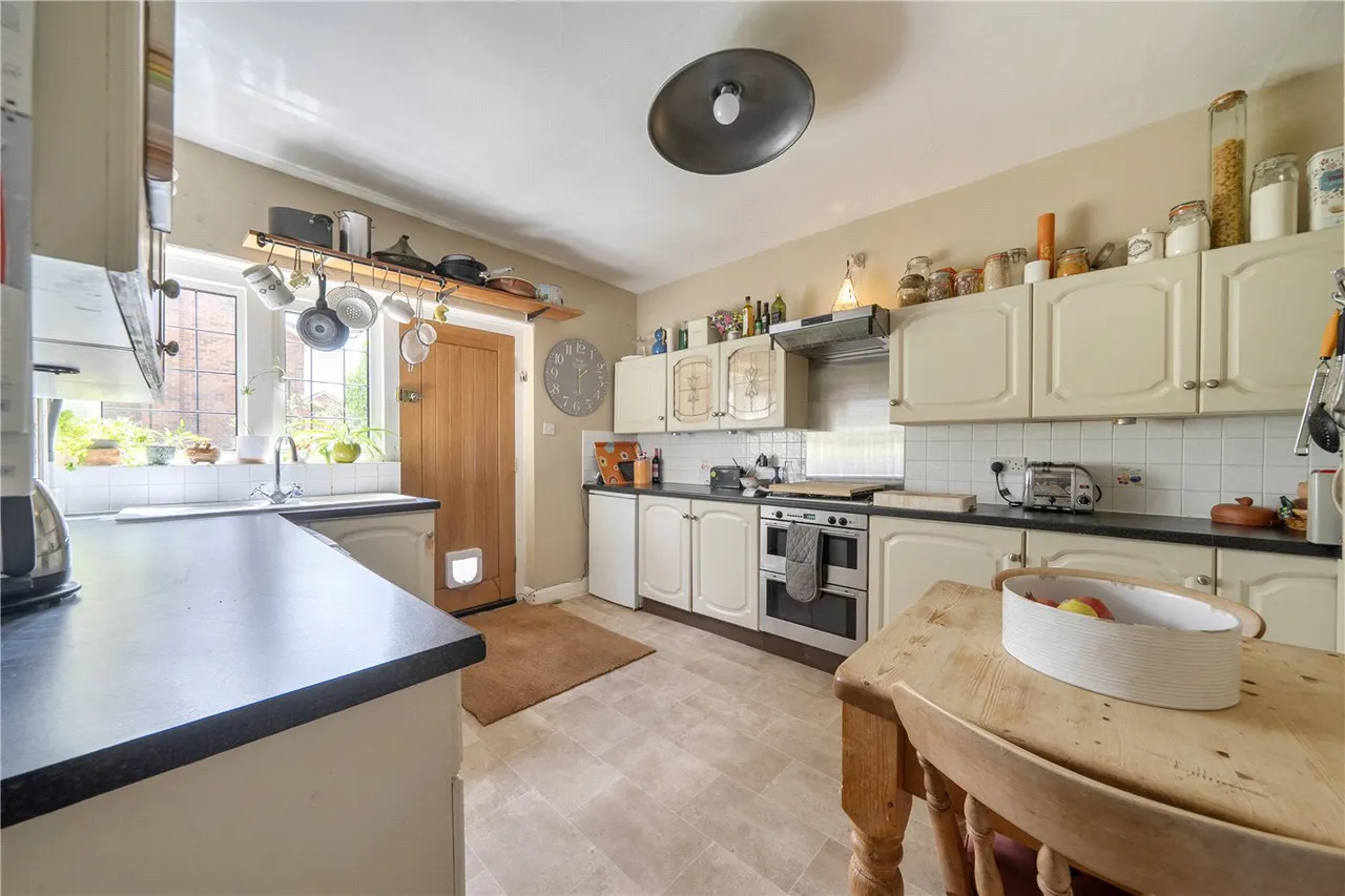 Cranmore Lane, Aldershot, GU11, photo 3