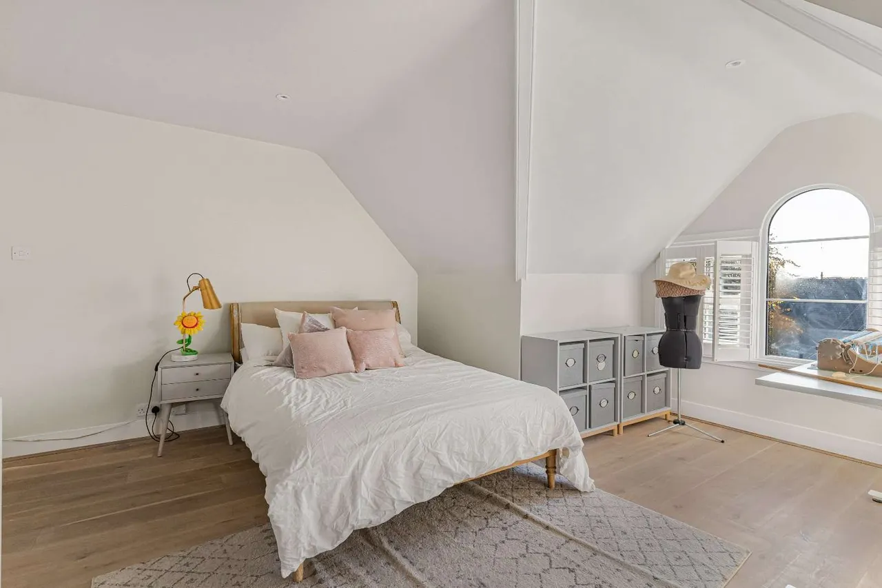 Madeley Road, London, W5, photo 6