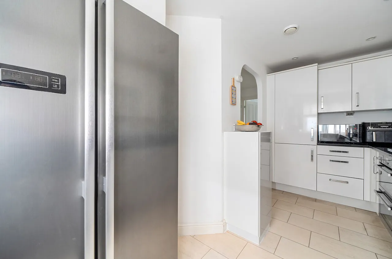 Outfield Crescent, Wokingham, Berkshire, RG40 2EU, photo 14