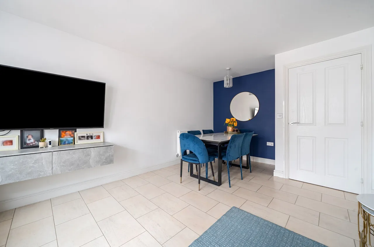 Outfield Crescent, Wokingham, Berkshire, RG40 2EU, photo 11