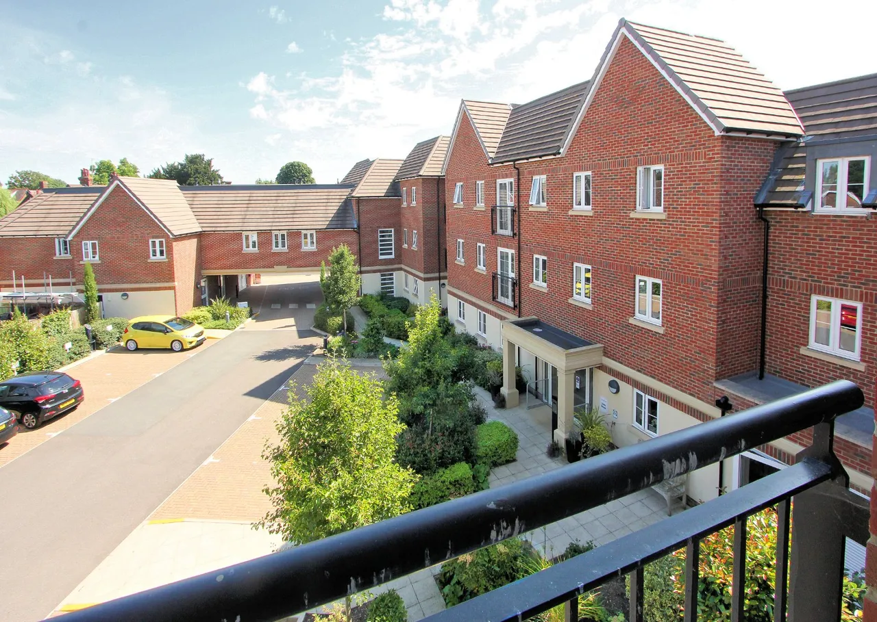 Lowe House, Knebworth, SG3, photo 2