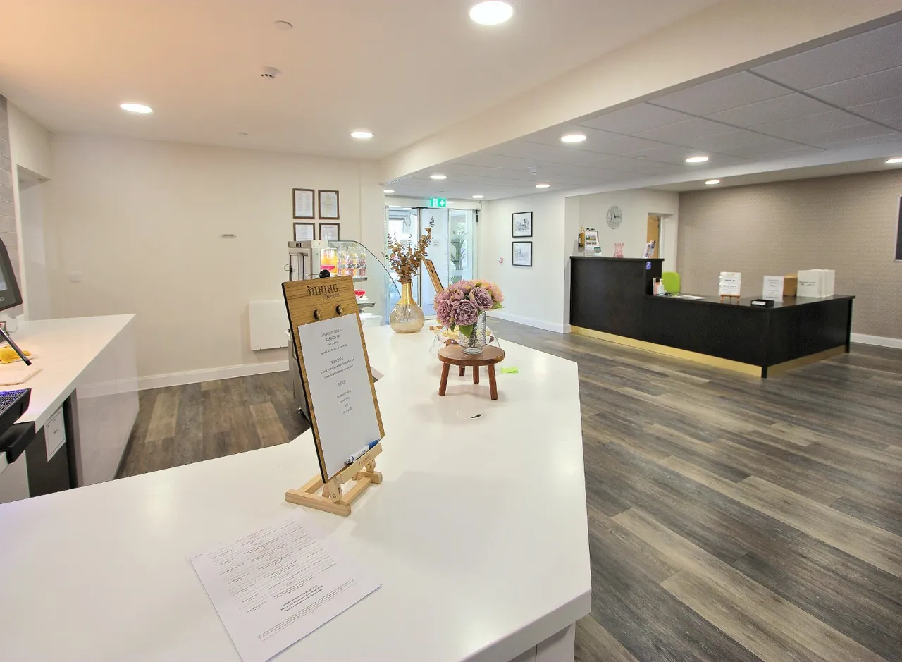 2 bed flat for sale, Lowe House, Knebworth, SG3