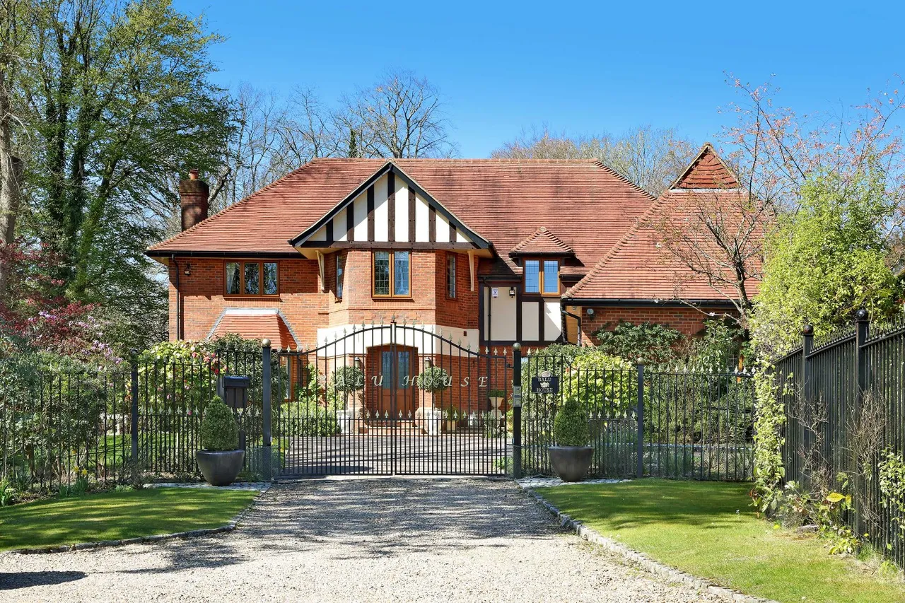 Forty Green Road, Knotty Green, HP9, photo 26