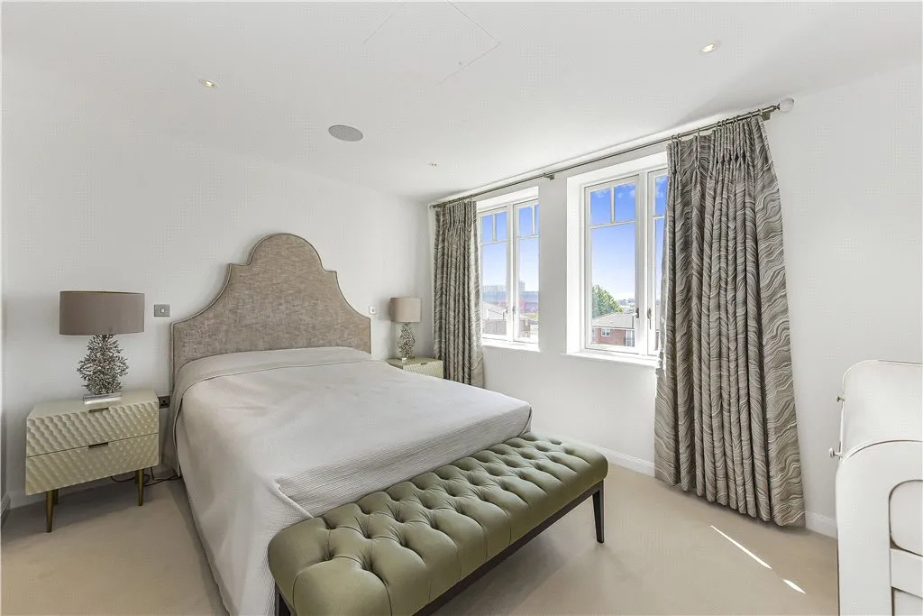 Carnwath Road, London, SW6, photo 5