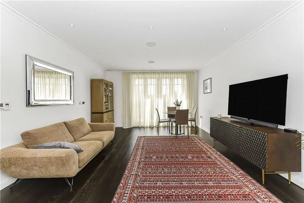 Carnwath Road, London, SW6, photo 16