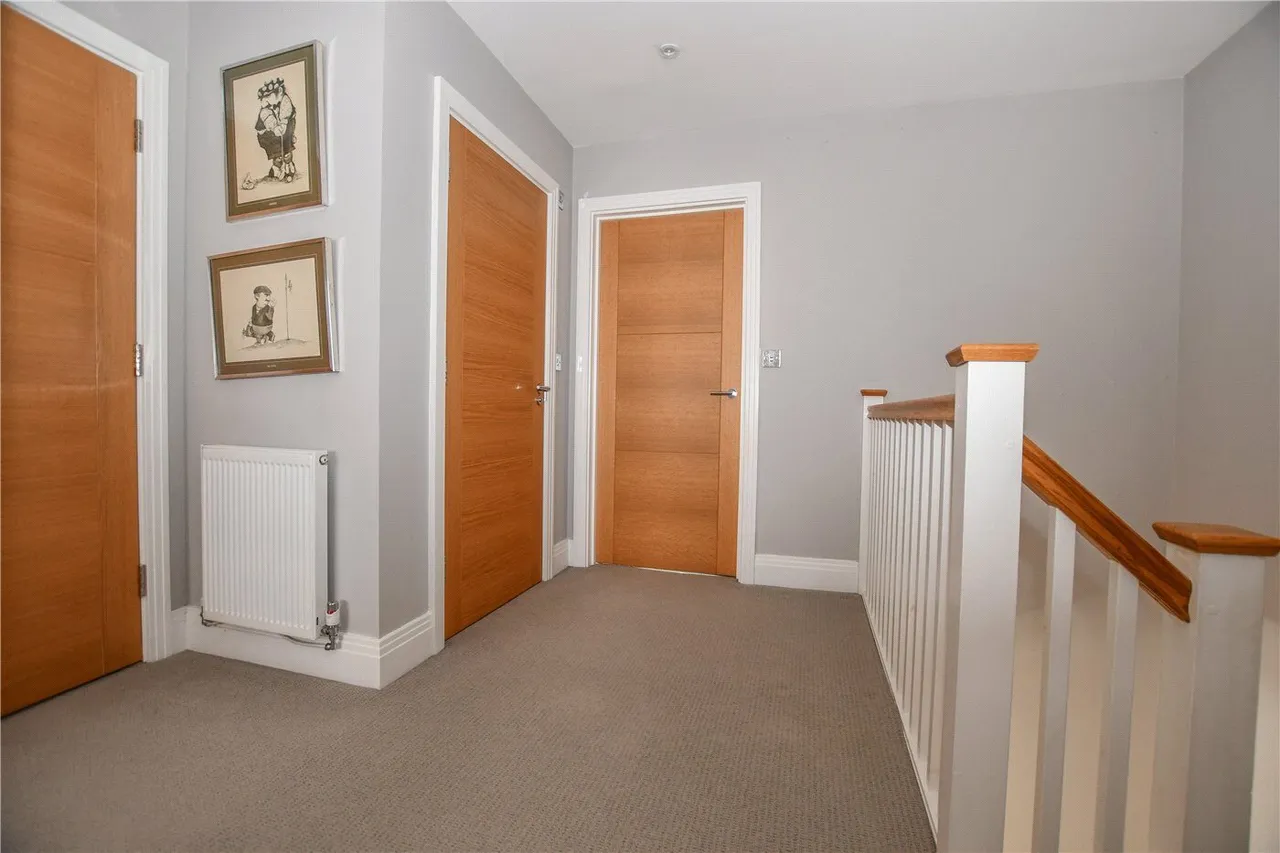 Woodfield Place, Binfield, RG42, photo 6