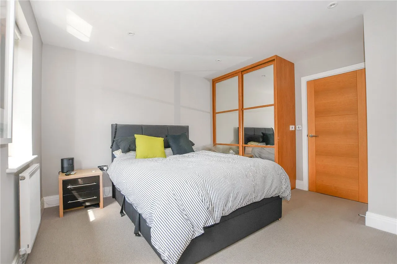 Woodfield Place, Binfield, RG42, photo 7