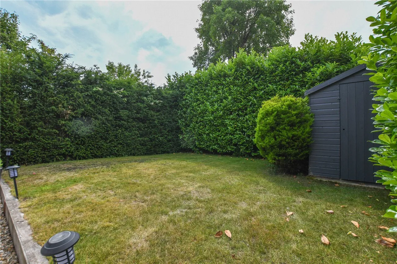 Woodfield Place, Binfield, RG42, photo 12