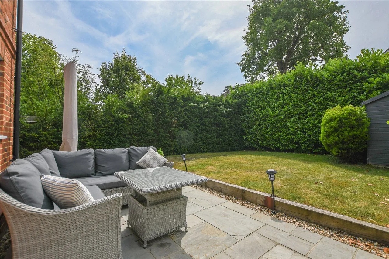 Woodfield Place, Binfield, RG42, photo 13