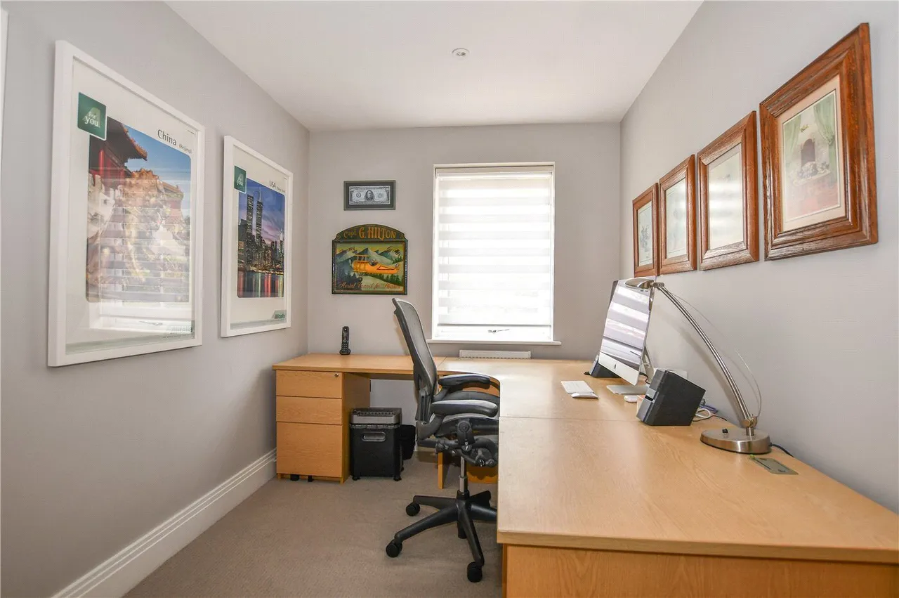 Woodfield Place, Binfield, RG42, photo 11