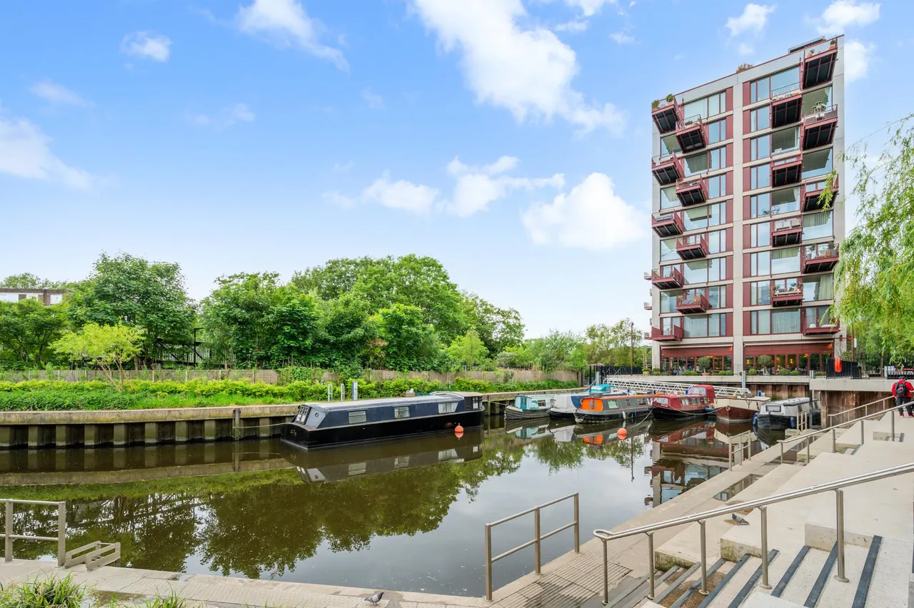 Hollandbury House, The Brentford Project, TW8, photo 2