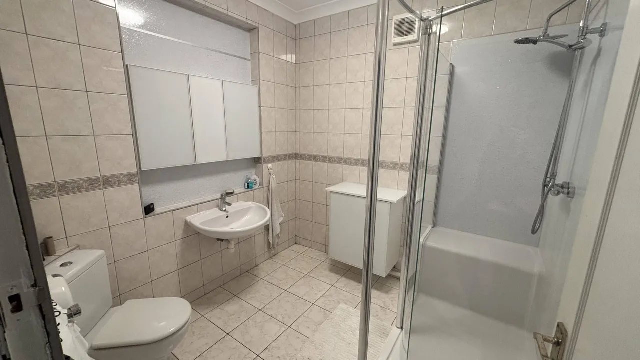 Thorntree Drive, Newcastle, photo 3