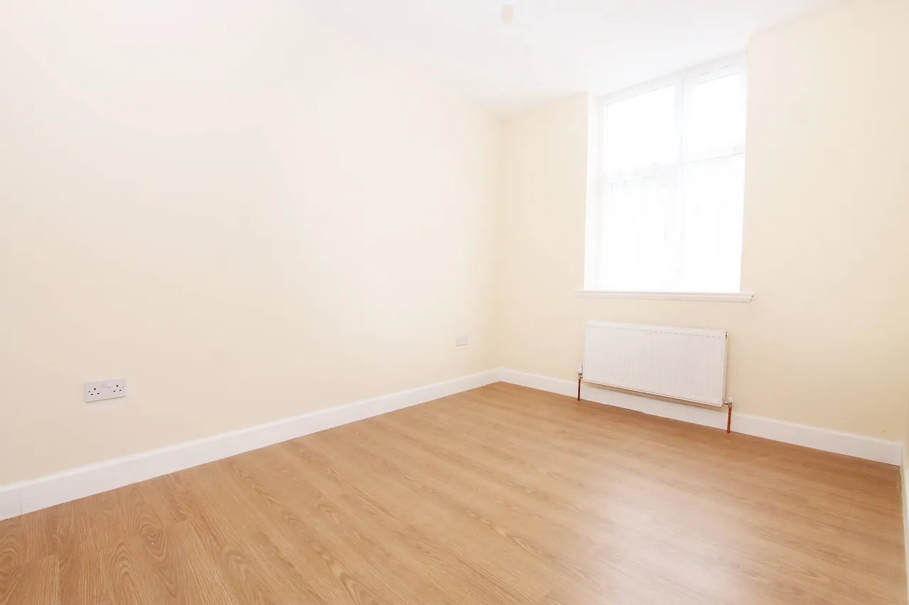 Greenford Road, Greenford, UB6, photo 6