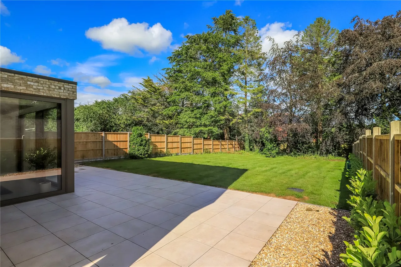 Danes Road, Awbridge, Romsey, Hampshire, SO51 0HL, photo 30